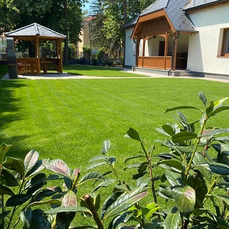 Karinthy Haz Konuk evi Siofok Dış mekan fotoğraf