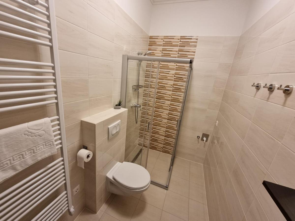 Karinthy Haz Konuk evi Siofok Dış mekan fotoğraf