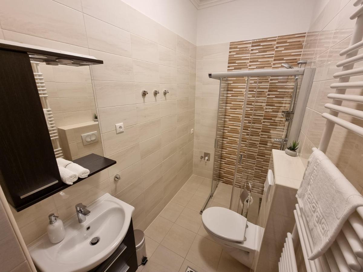 Karinthy Haz Konuk evi Siofok Dış mekan fotoğraf